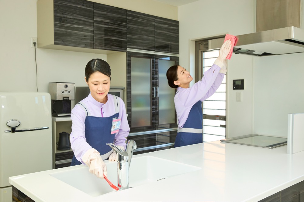 家中のお掃除をまとめて引き受けるハウスワイドサービス